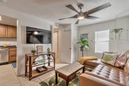 Cheerful Bungalow in New Smyrna Beach w Cozy Porch