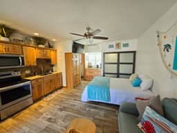 Amazing Location! Steps to the Beach & Flagler Ave