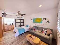 Amazing Location! Steps to the Beach & Flagler Ave