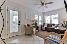 Cozy 1BR • Heated Pool • Walk to Beach & Flagler