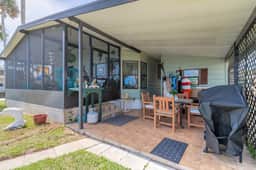Bring your boat! Huge Private Dock for you on ICW!
