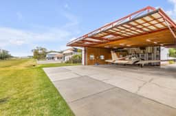 Sleeps 8· Pets Ok