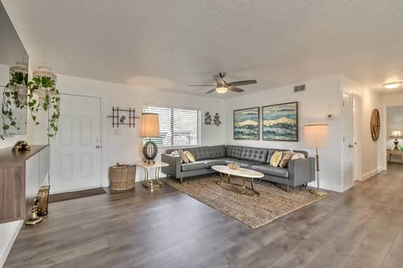 Edgewater Gem • Walk to Intracoastal & Bike Path