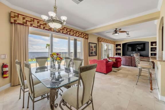 Luxury Waterfront Estate - Incredible Rocket Views
