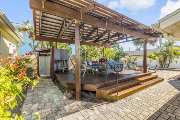 Colorful NSB Beach Retreat • Stunning Deck Oasis