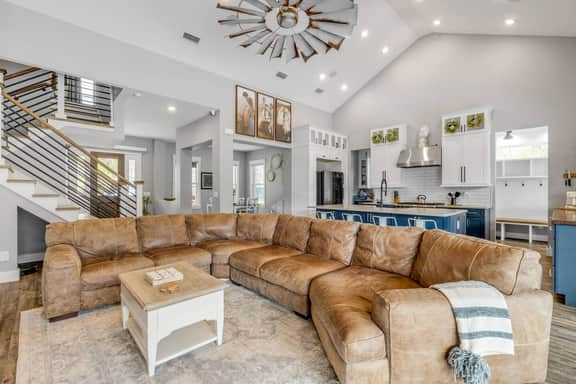 1123 Reed Grove