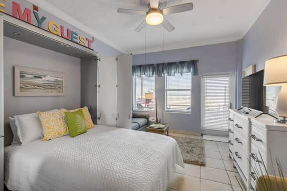 Beachfront Bliss in the Heart of Daytona!