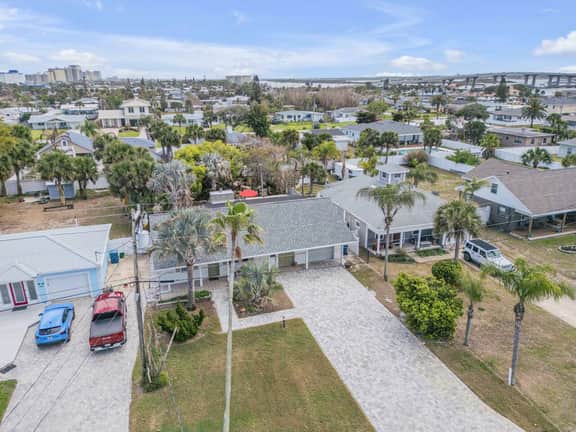 Beachside Home w/ Private Patio Retreat
