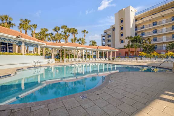 Newly remodeled and furnished Resort Condo in NSB!