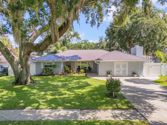 Pool Oasis | Family Getaway | Hot Tub | Pets OK
