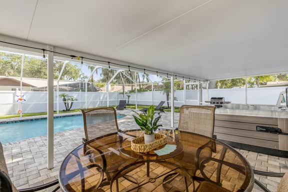 Pool Oasis | Family Getaway | Hot Tub | Pets OK