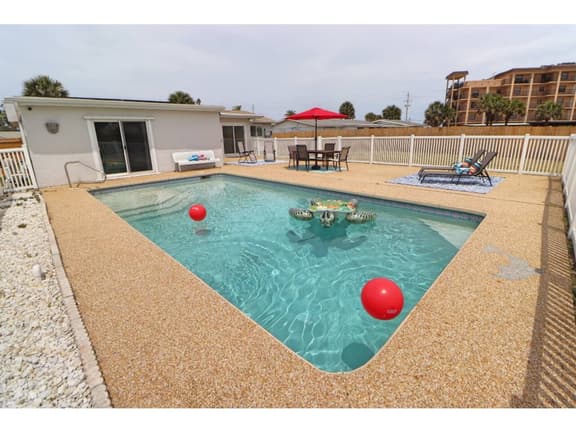 Sunny Beachside Home with a Pool